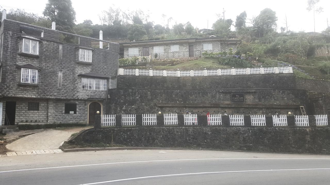 Hôtel The Crystal Castle à Nuwara Eliya Extérieur photo